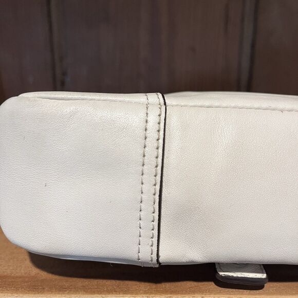 Coach Hadley Leather field bag Chalk Silver Gorgeous F29763 Crossbody Hangtag - Picture 9 of 13